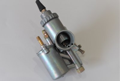 Gaźnik z ssaniem, Jawa, CZ