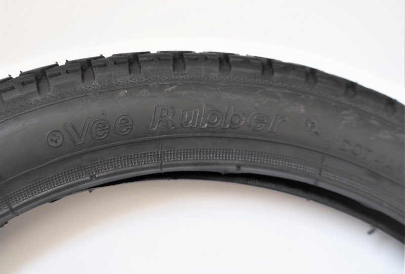Opona 2.75/16 Vee Rubber VRM 015-photo3