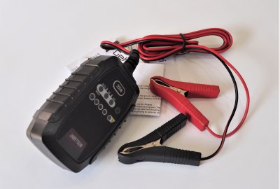 Ładowarka akumulatorowa automatyczna 6V/12V