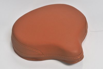 Siedzenie przednie, półskóra, jasny brąz, Jawa Perak, CZ 150C