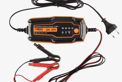 Prostownik automatyczny 2A/35W, 4-60Ah, do akumulatorów kwasowych / AGM / GEL